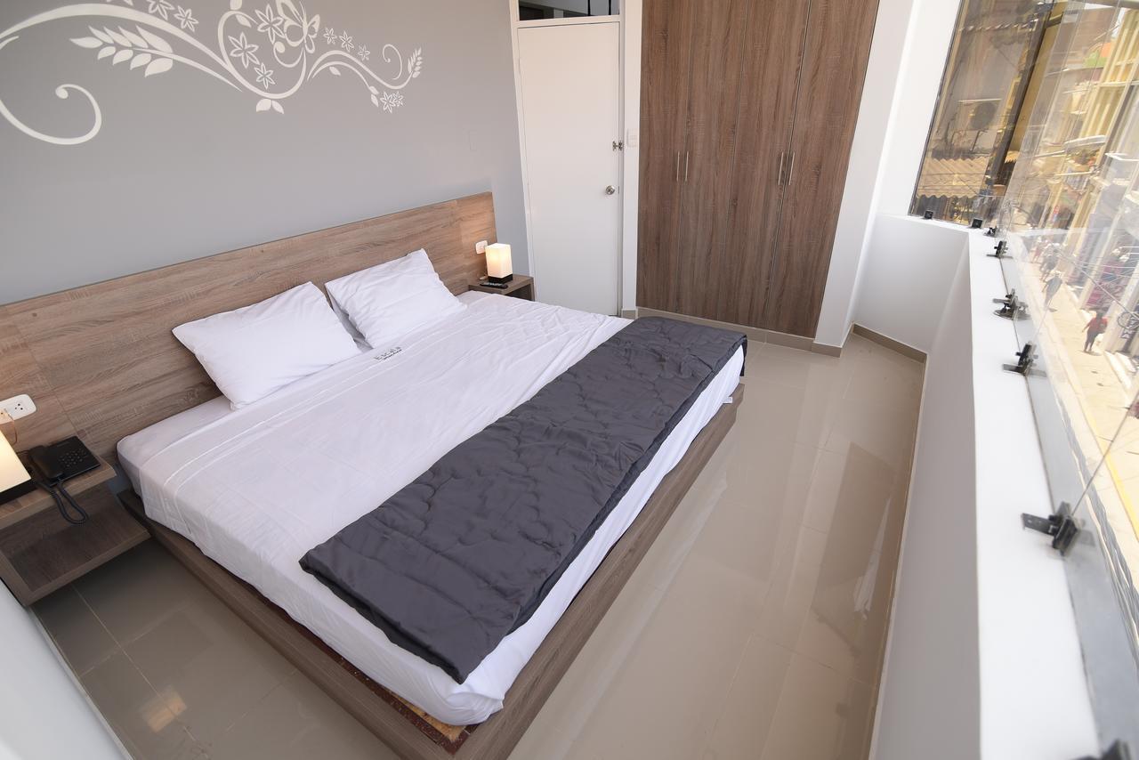 Escala Urban Hotel Чиклайо Экстерьер фото